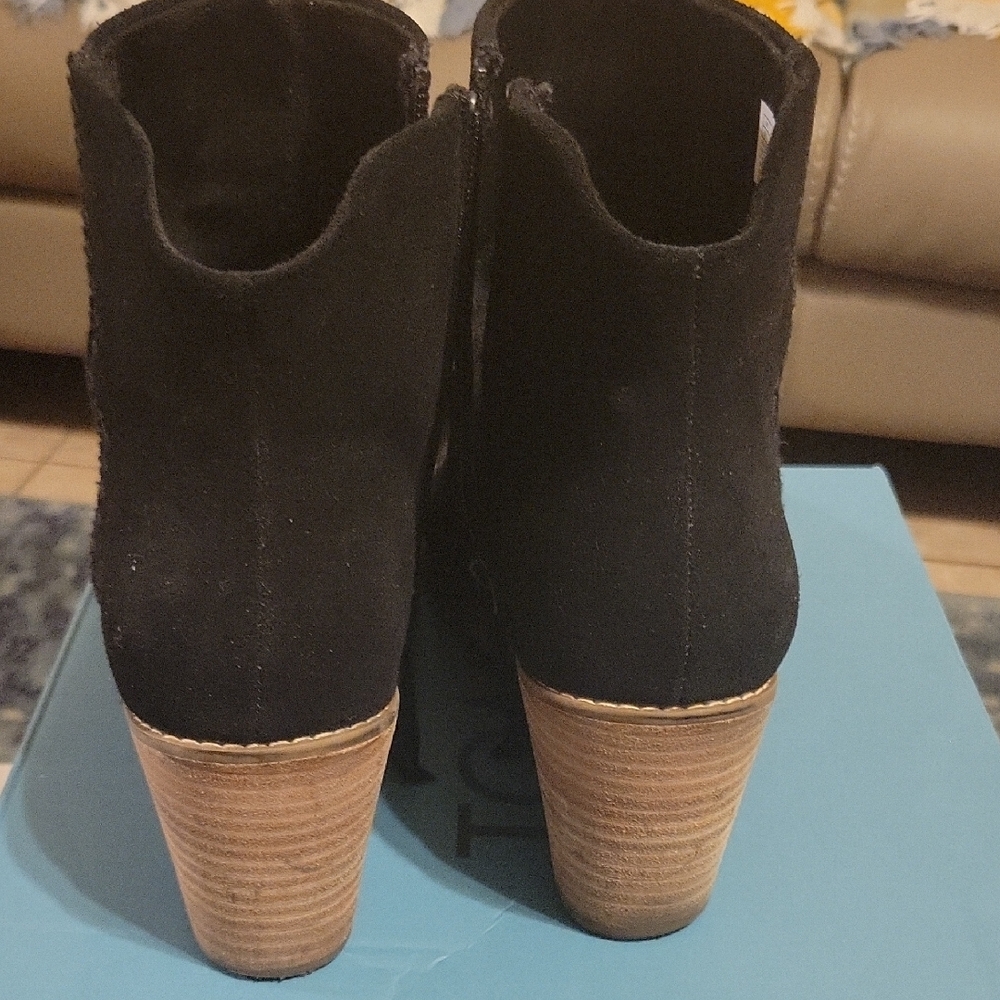 TOMS Black Suede Wedge Boots - Picture 3 of 4